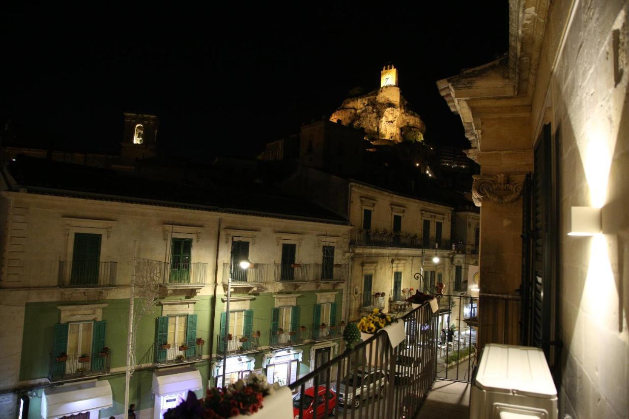 Casa Vacanza Da Dina Modica Zewnętrze zdjęcie